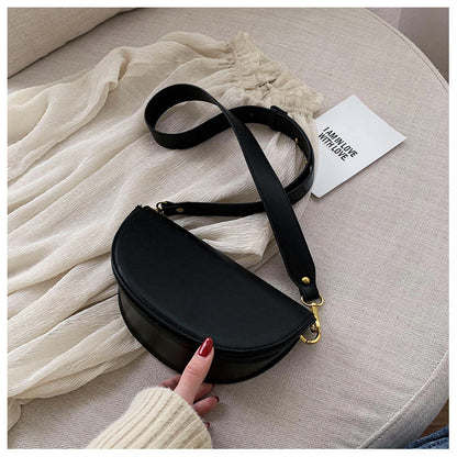 half moon saddle bag