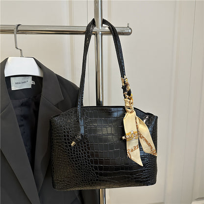 Fashion Casual Red Large Capacity Handbag